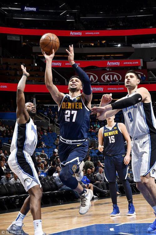  约基奇准三双掘金擒太阳，内线统治力彰显无遗